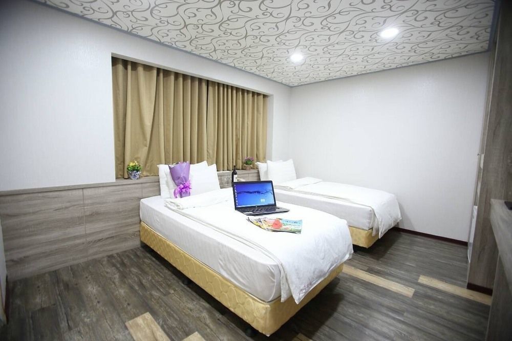 心園生活旅店 Xin Yuan Hotel ซินจู๋ ภายนอก รูปภาพ