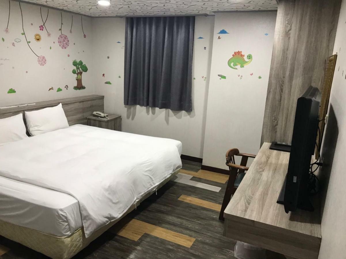 心園生活旅店 Xin Yuan Hotel ซินจู๋ ภายนอก รูปภาพ