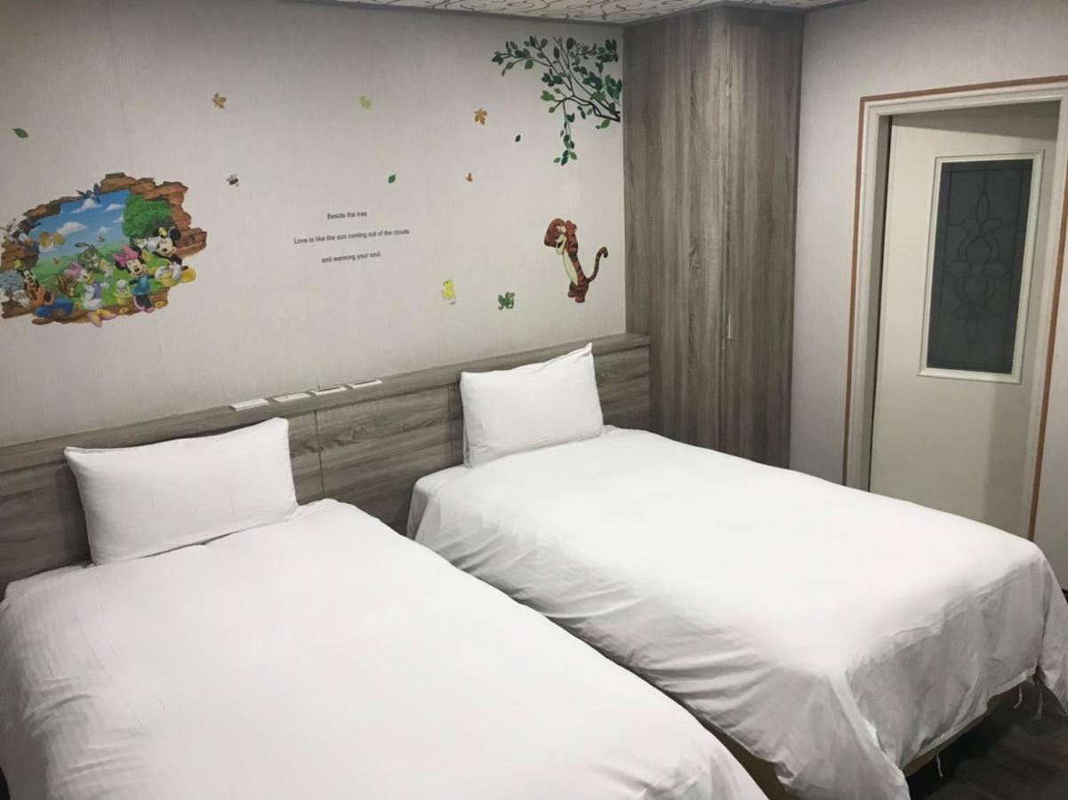 心園生活旅店 Xin Yuan Hotel ซินจู๋ ภายนอก รูปภาพ