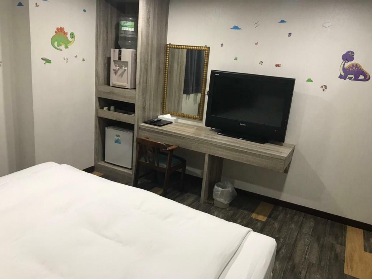 心園生活旅店 Xin Yuan Hotel ซินจู๋ ภายนอก รูปภาพ